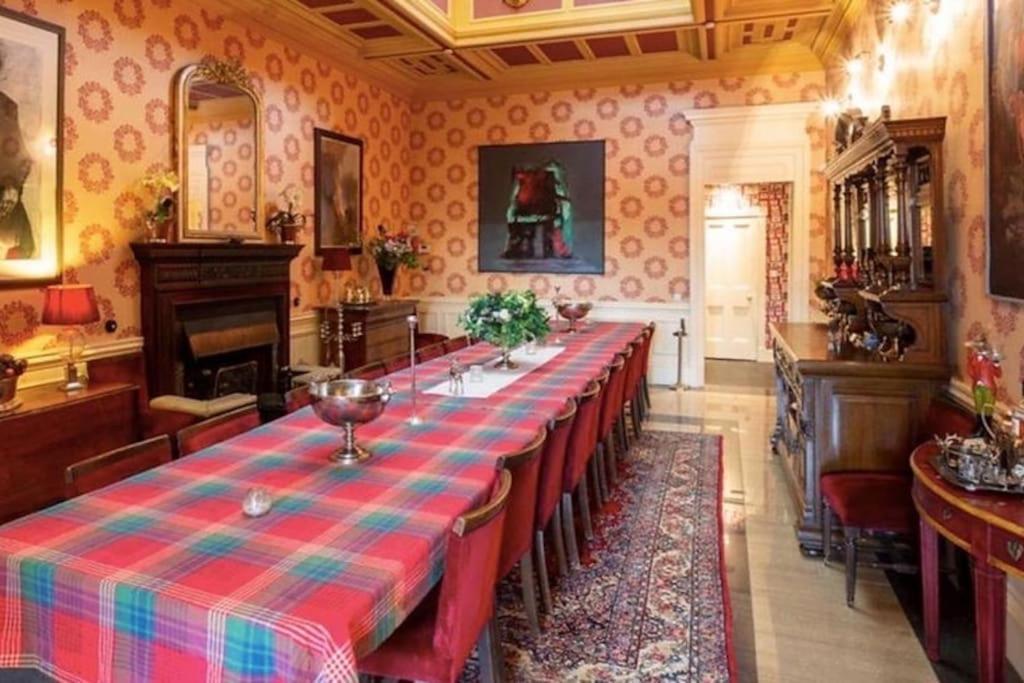 Toftcombs Mansion House Villa Biggar Eksteriør billede