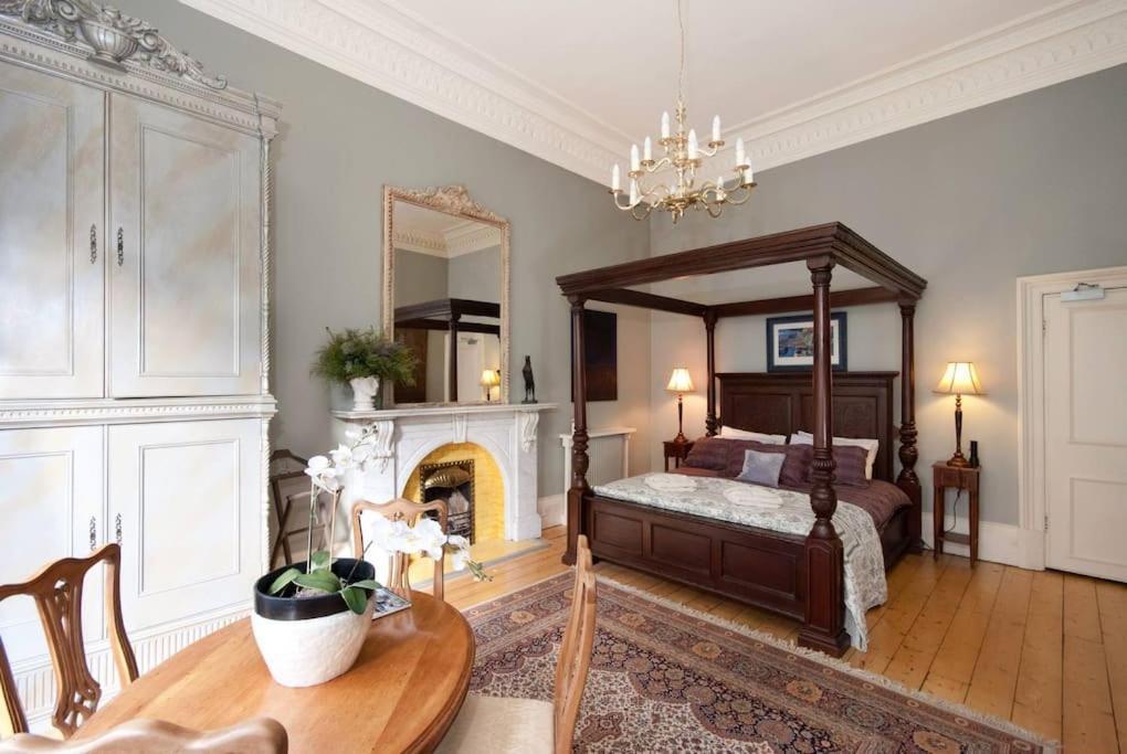 Toftcombs Mansion House Villa Biggar Eksteriør billede